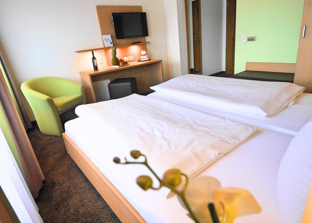Lichtenau  Hotel Landgasthof Blume מראה חיצוני תמונה
