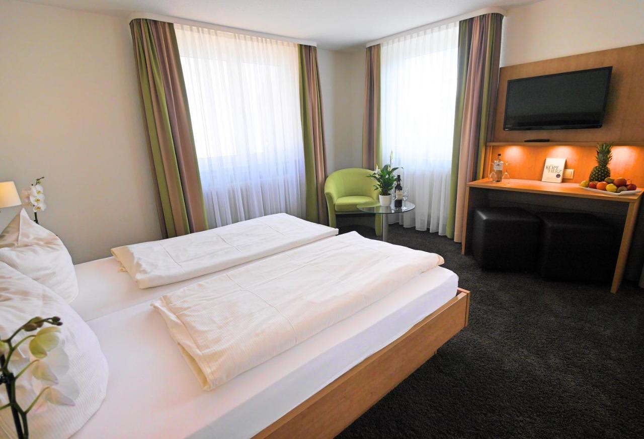 Lichtenau  Hotel Landgasthof Blume מראה חיצוני תמונה